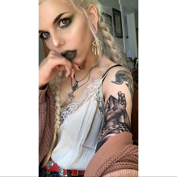 Meet your posh seller! @Lvnarmoth on Instagram - @bloodmilk on depop - Picture 9 of 9